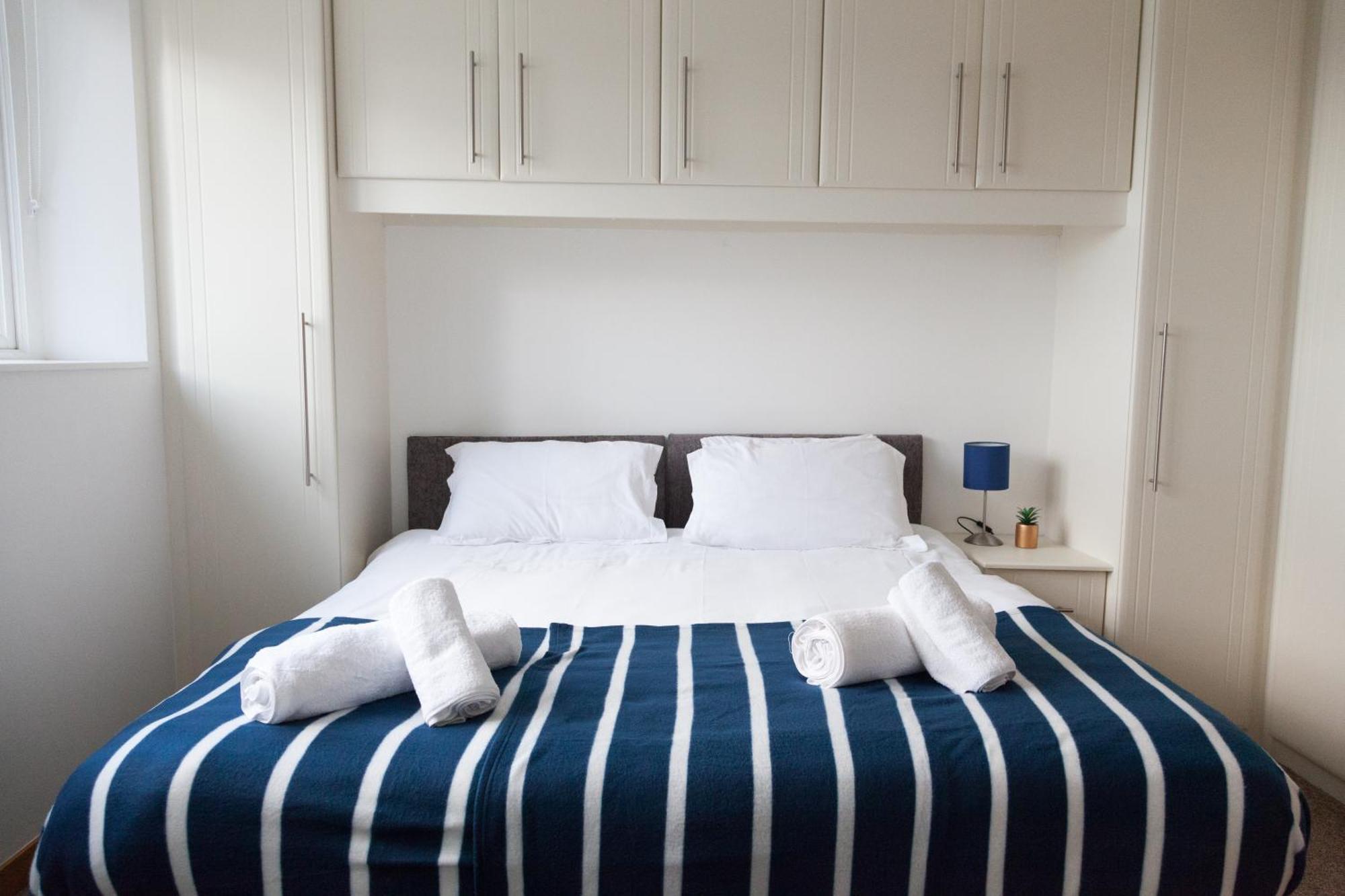 Weekly & Monthly Stays In Penthouse For Contractors Or Leisure Single Or Superking Beds Available Birkenhead Extérieur photo