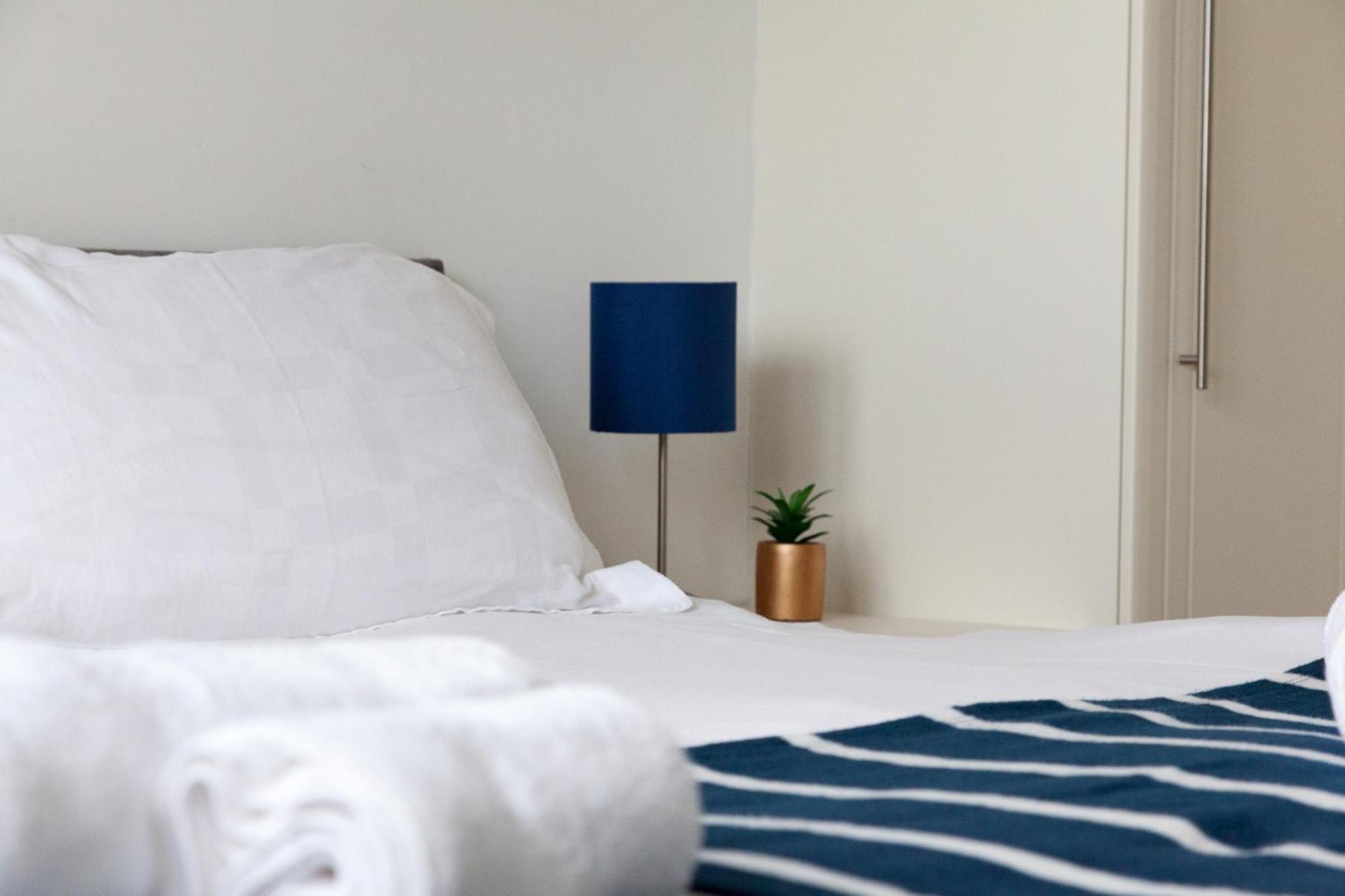 Weekly & Monthly Stays In Penthouse For Contractors Or Leisure Single Or Superking Beds Available Birkenhead Extérieur photo